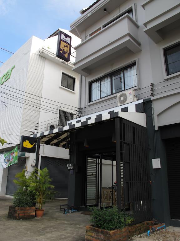 Auberge de jeunesse Mbed Phuket Extérieur photo