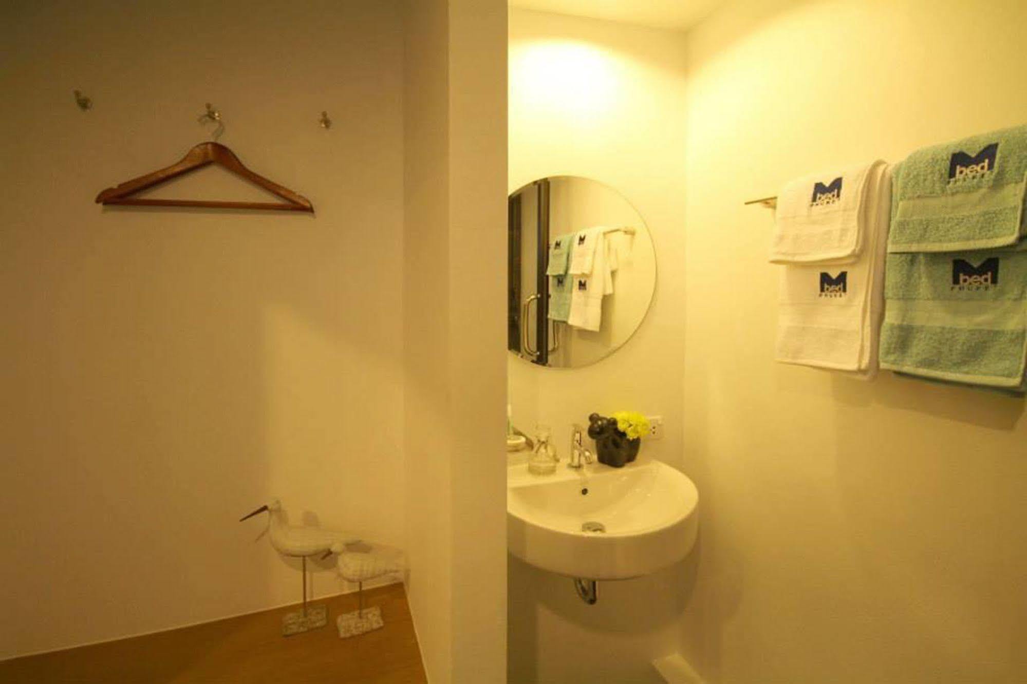 Auberge de jeunesse Mbed Phuket Extérieur photo